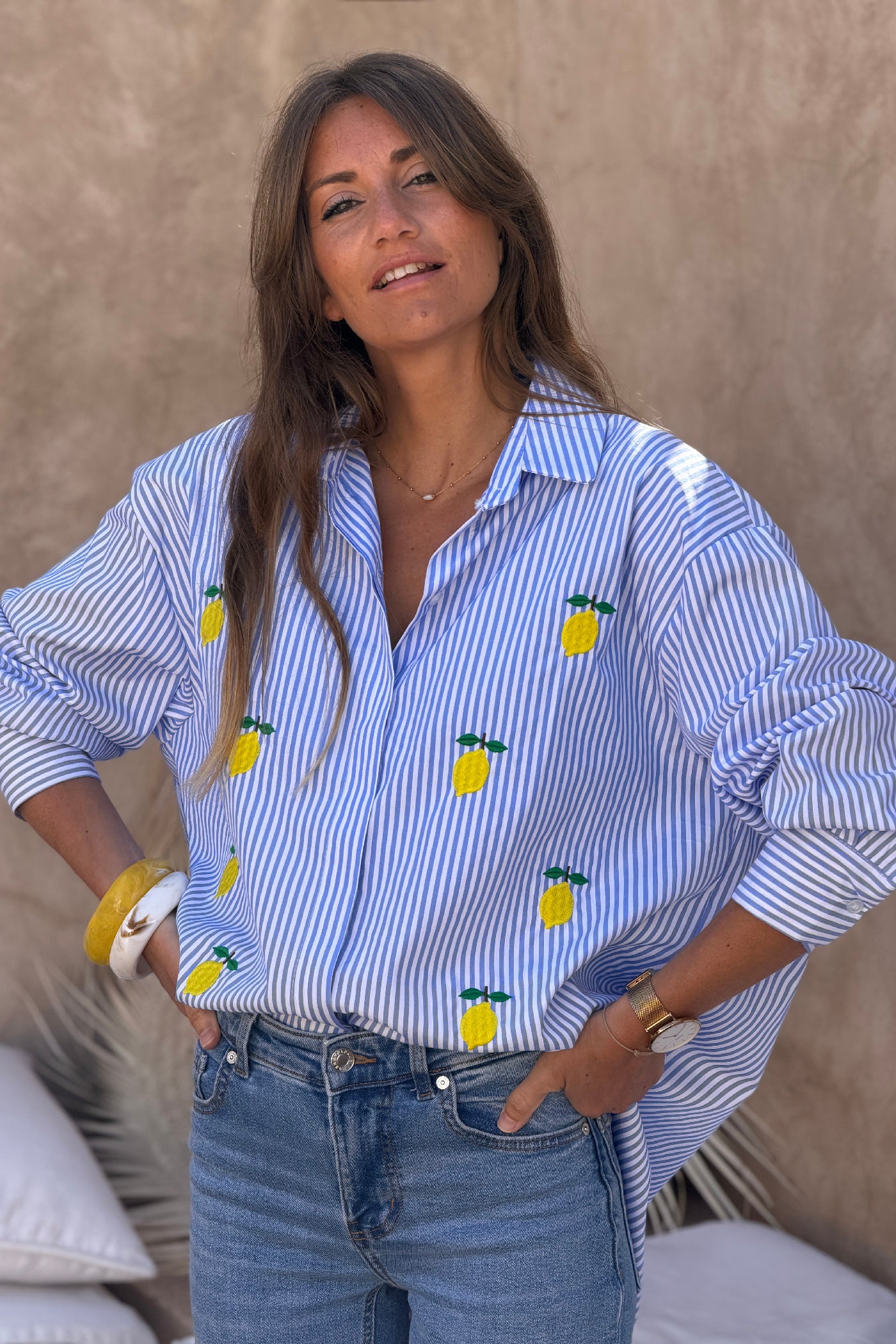 Chemise rayée bleu broderie citrons
