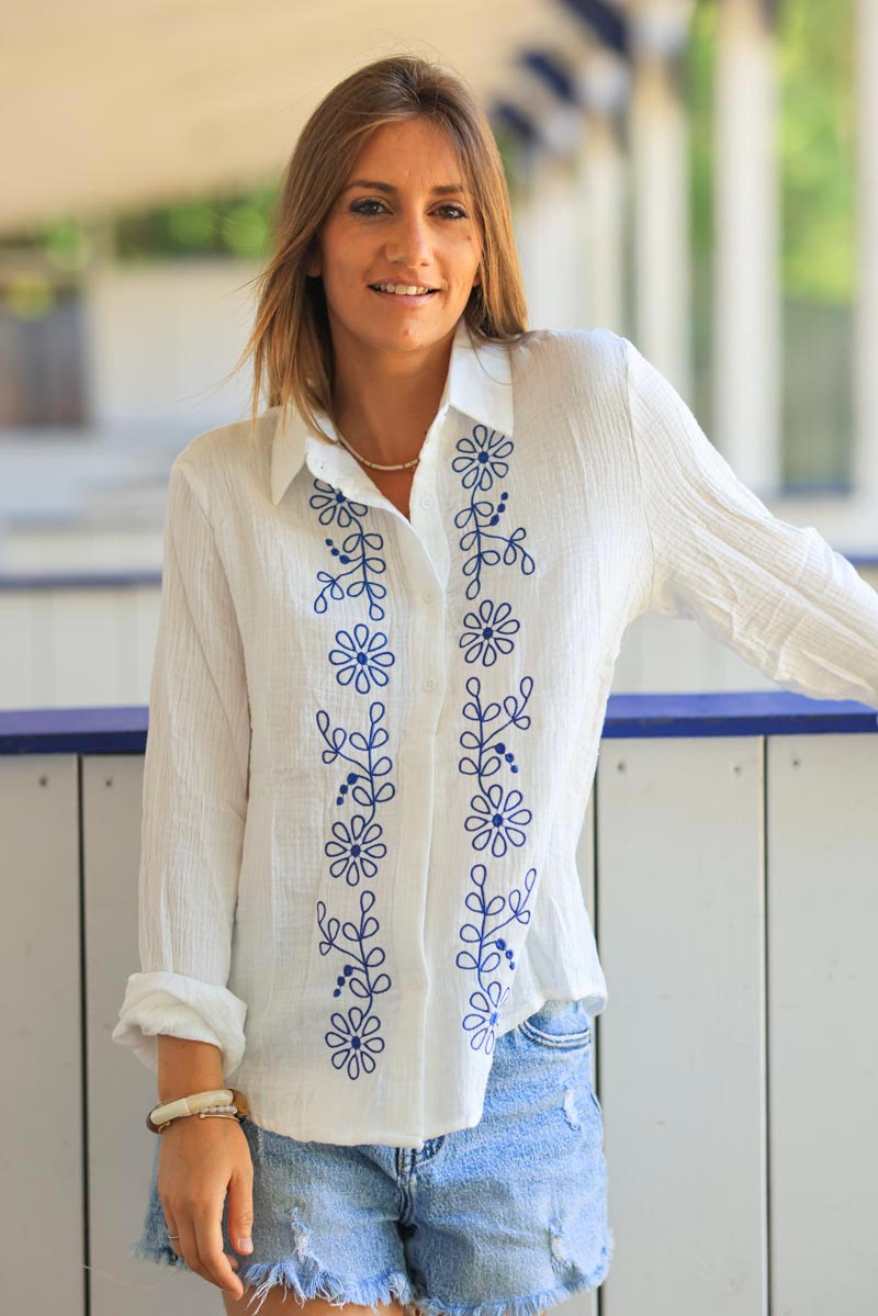 Off white crinkle cotton gauze shirt with blue flower embroidery