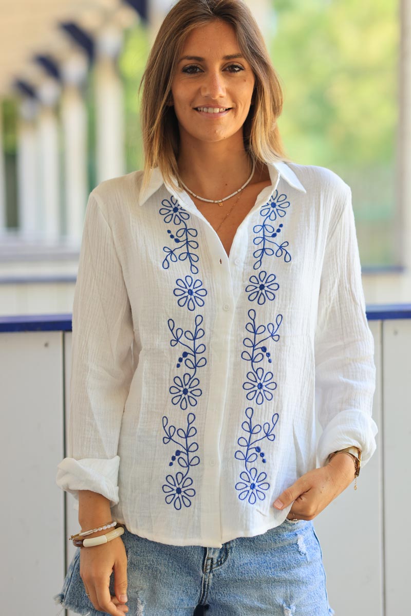 Off white crinkle cotton gauze shirt with blue flower embroidery