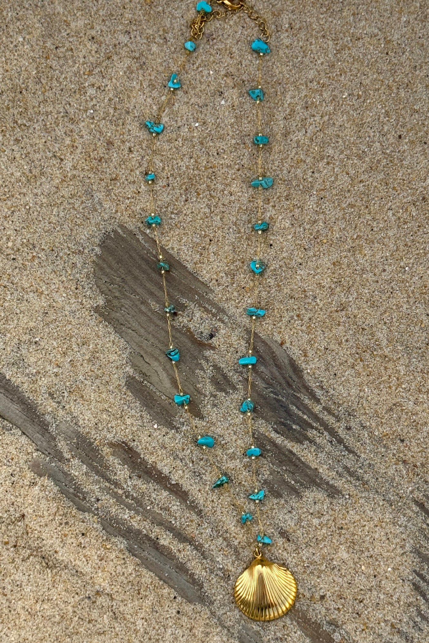 Scallop Beaded Golden Chain Necklace