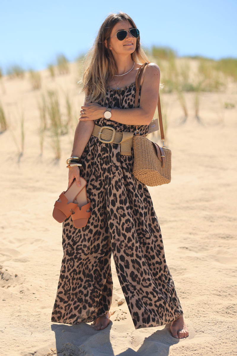 Combi pantalon fluide et large à bretelles camel léopard col franges