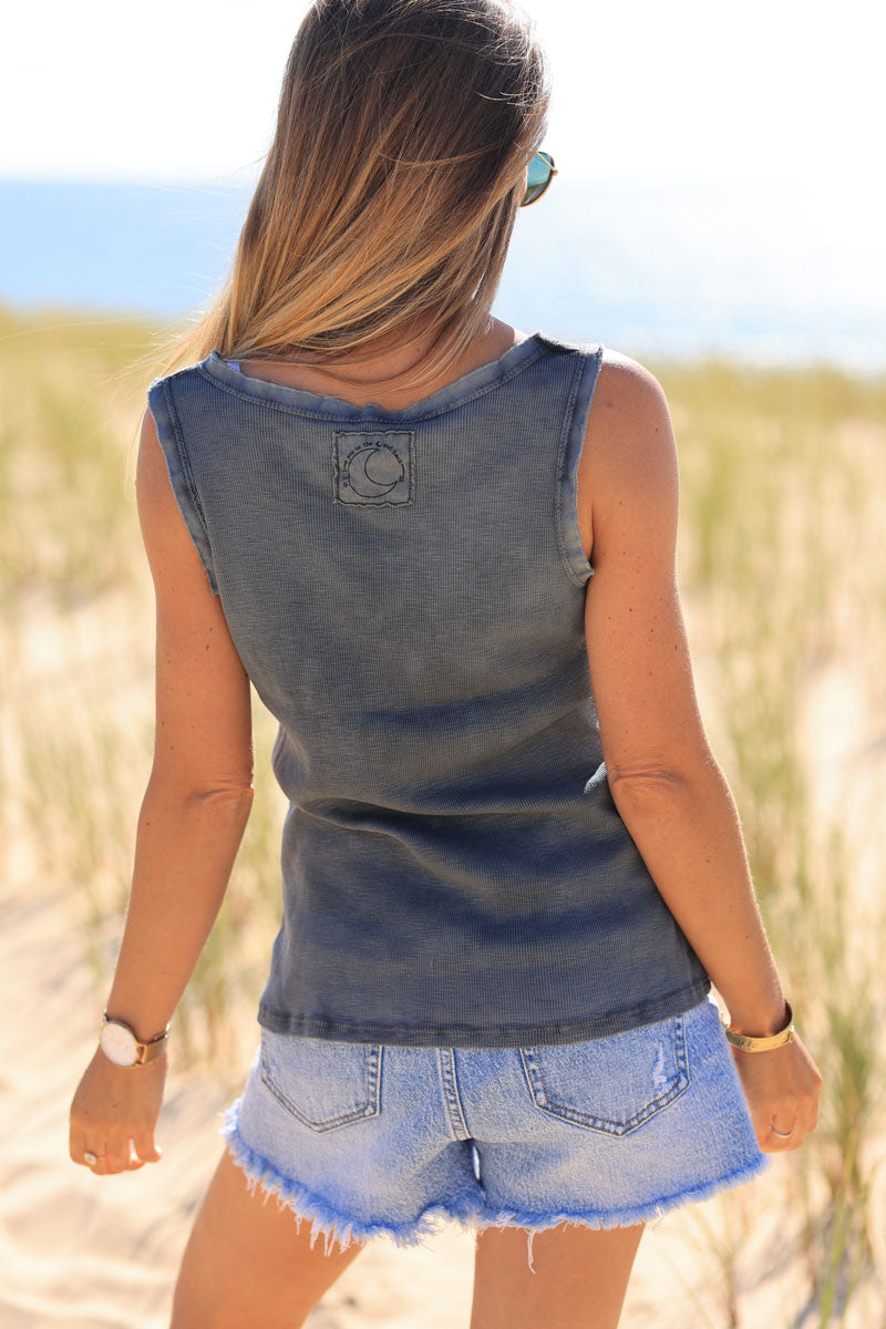 Dark grey ribbed tank top ‘ILY to the moon and back’