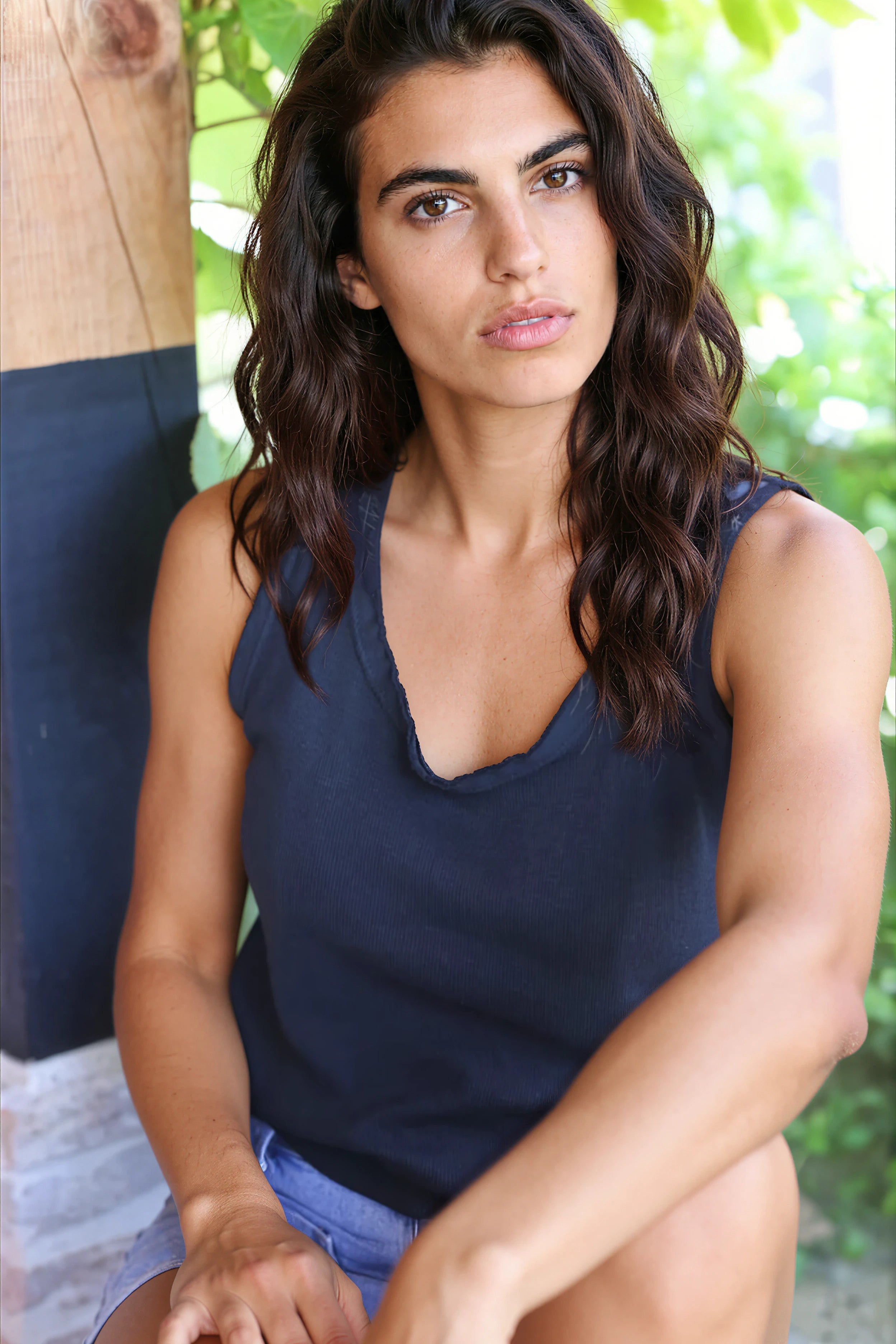 Camiseta de tirantes negra de algodón elástico acanalado ILY top the moon and back