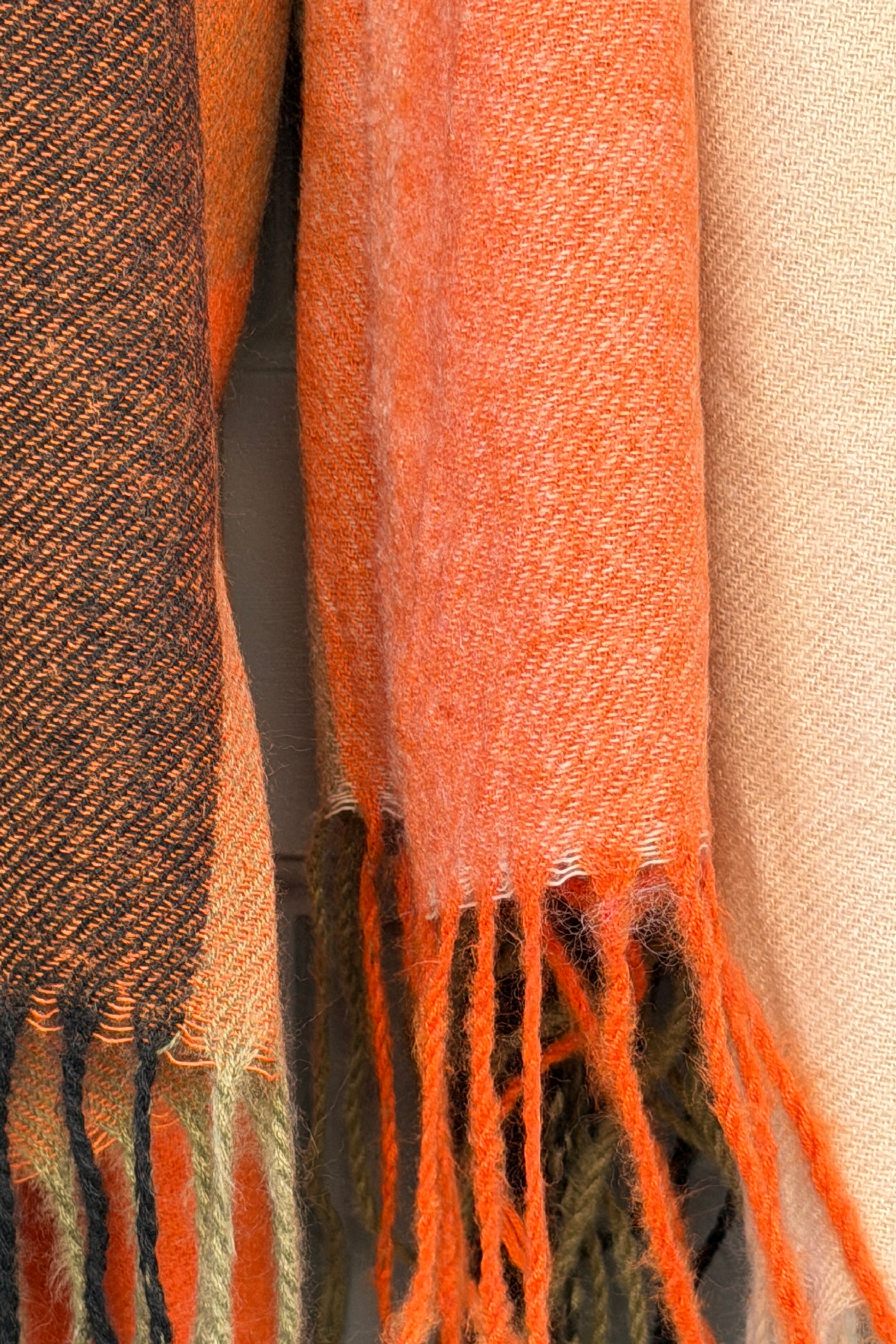 Pumpkin Plaid Oversized Scarf - Horizons Lointains