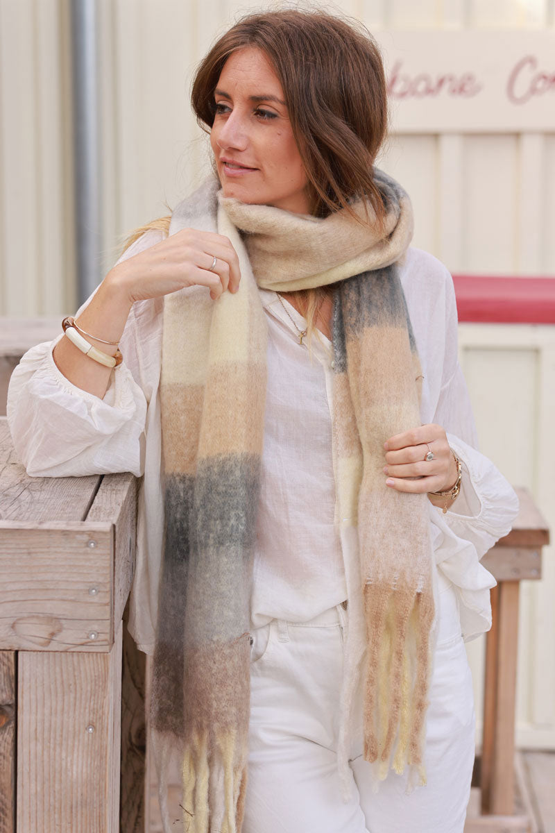 Super Soft and Warm Scarf with Fringes in Taupe Check