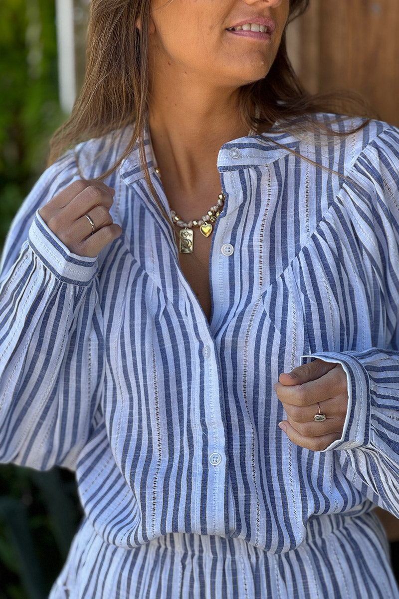 Ensemble chemise et jupe short à rayures bleu jean détails ajourés
