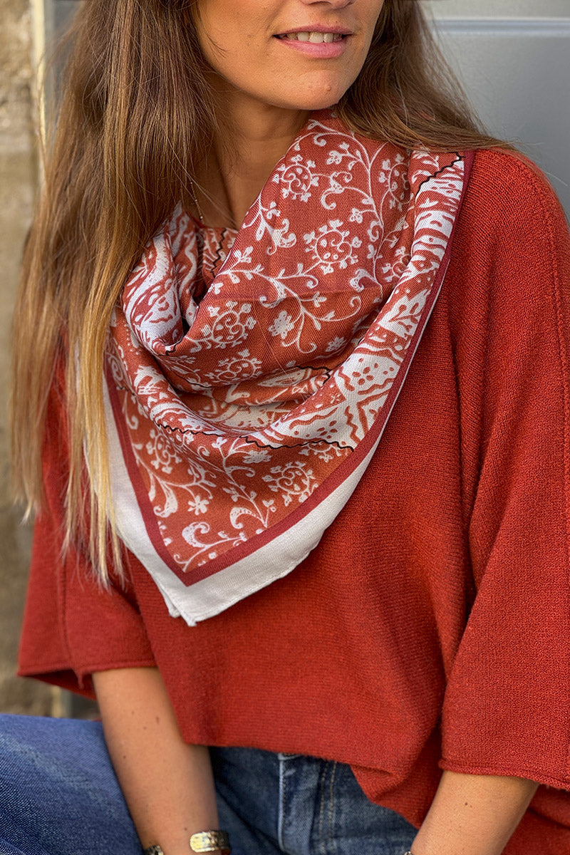 Foulard carré terracotta imprimé cachemire paisley style bandana