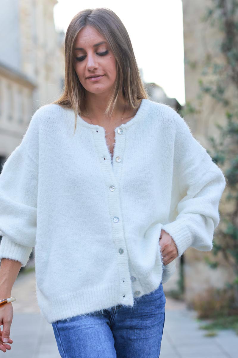 Super soft round neck cardigan off white with mother of pearl buttons