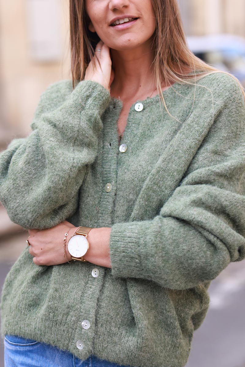 Super soft round neck cardigan khaki with mother of pearl buttons