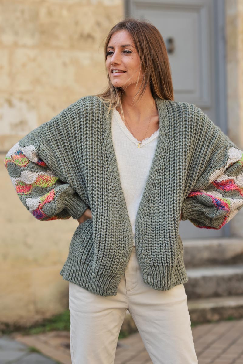 Khaki cunky knit cardigan with colorful balloon sleeves