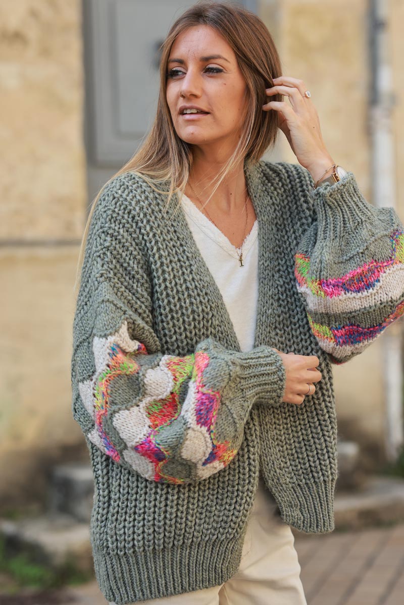 Khaki cunky knit cardigan with colorful balloon sleeves