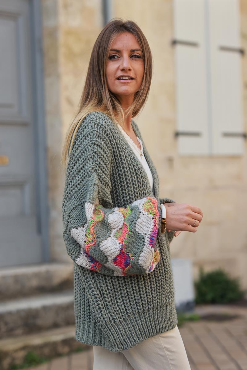 Khaki cunky knit cardigan with colorful balloon sleeves