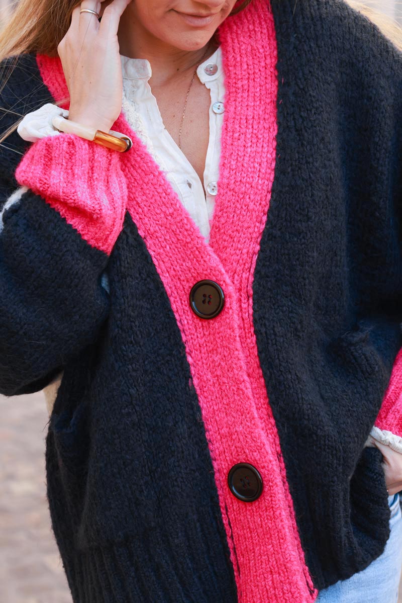 Gilet loose en maille mohair tricolore marine gris et fuchsia avec boutons et poches