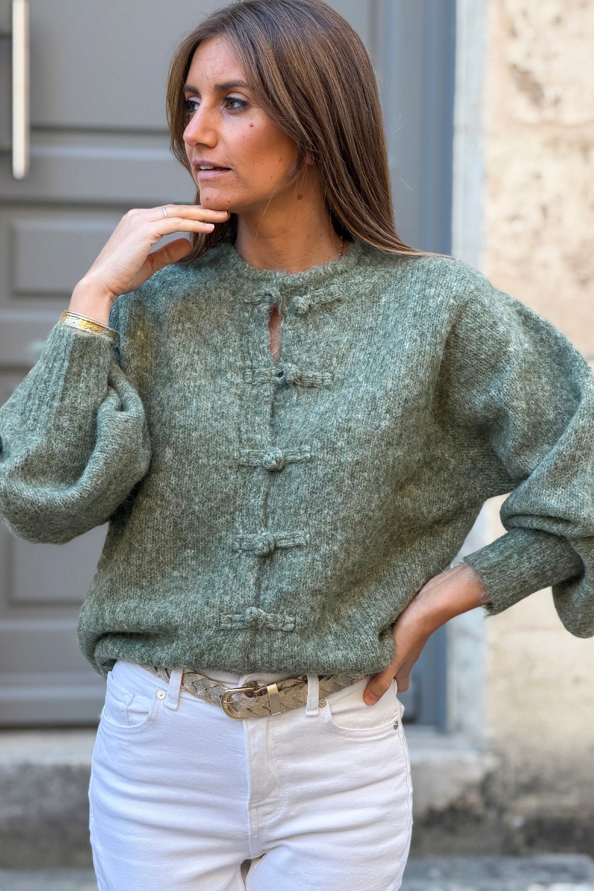 Gilet moelleux kaki chiné en maille mohair détail boutons style officier