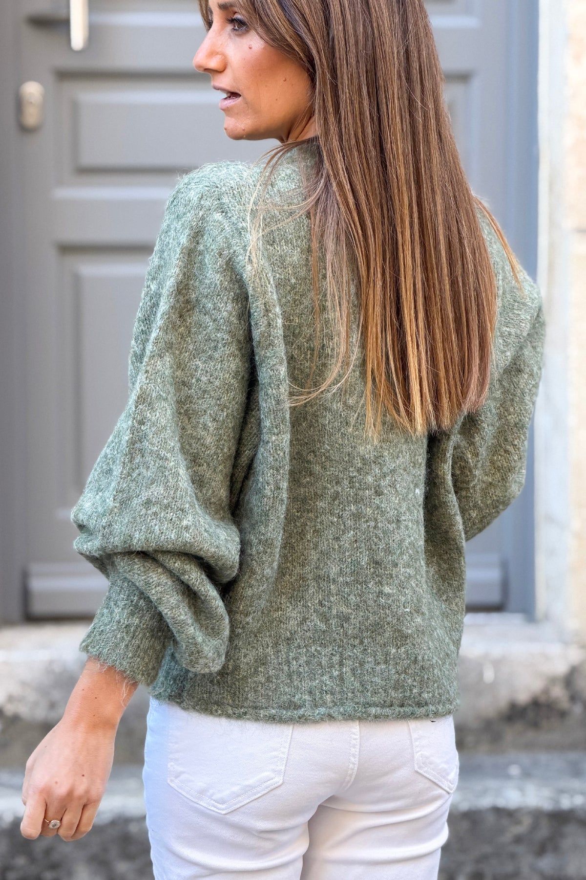 Gilet moelleux kaki chiné en maille mohair détail boutons style officier