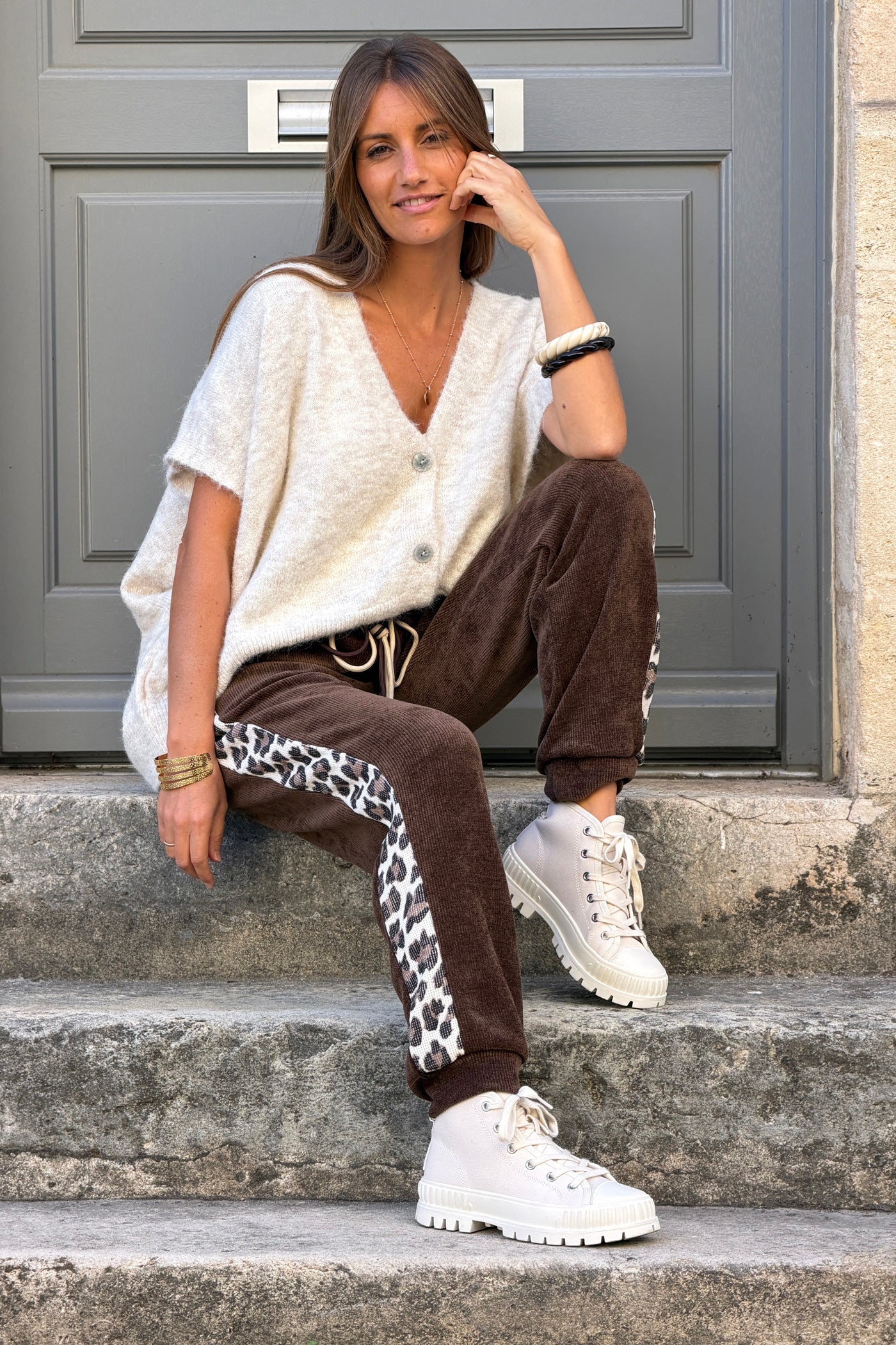 Gilet sans manches beige coupe loose en maille chinée boutons nacrés