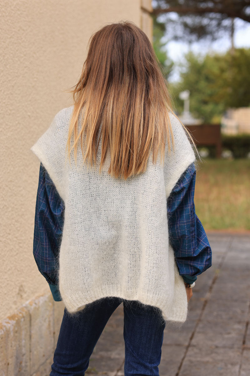 Off white loose sleeveless cardigan in kid mohair chunky knit