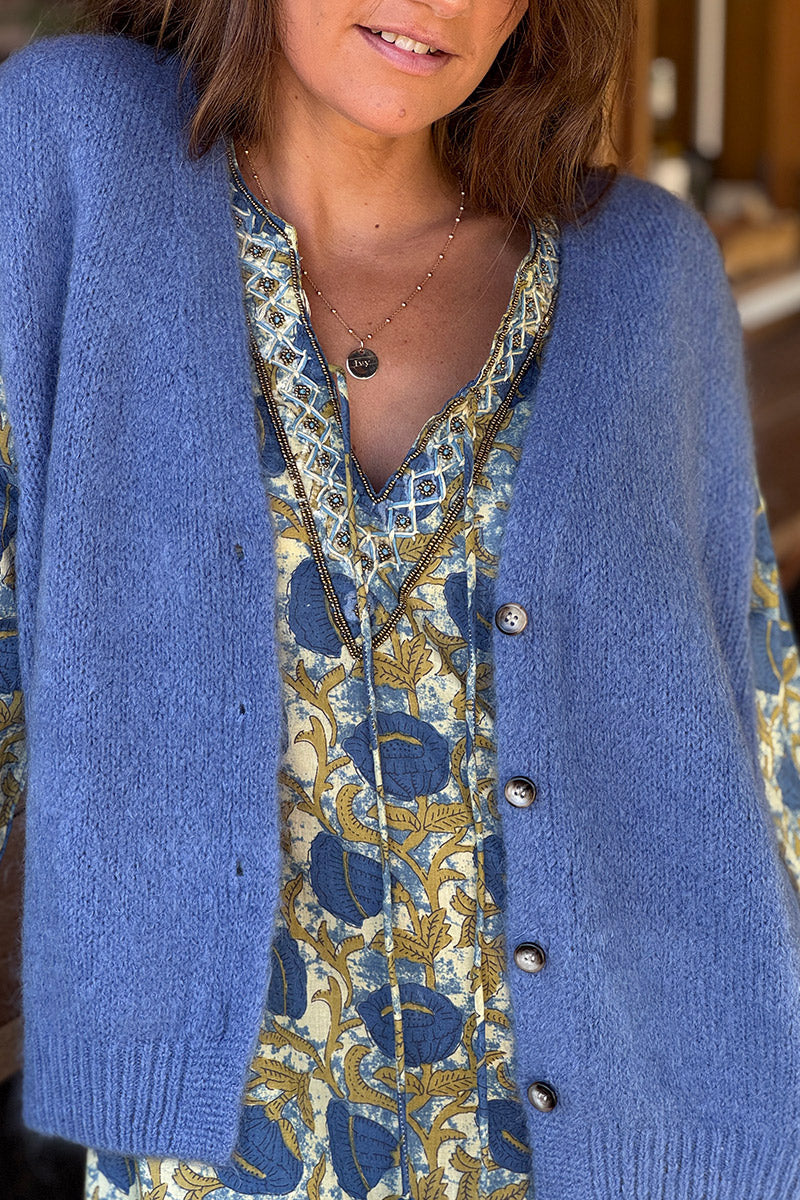 Gilet sans manches bleu jean en maille moelleuse kid mohair boutons ecaille