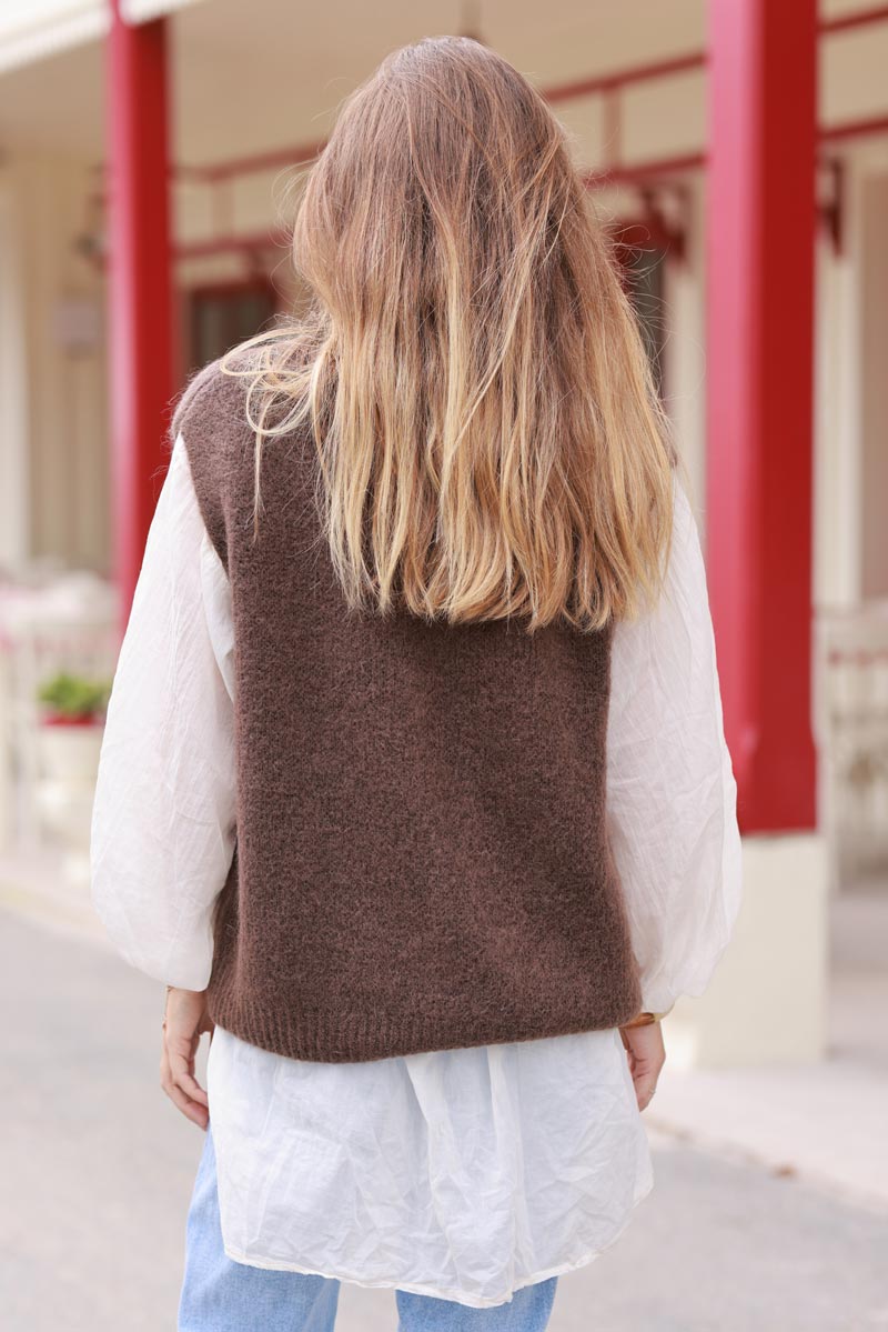 Gilet sans manches chocolat en maille moelleuse kid mohair boutons écaille