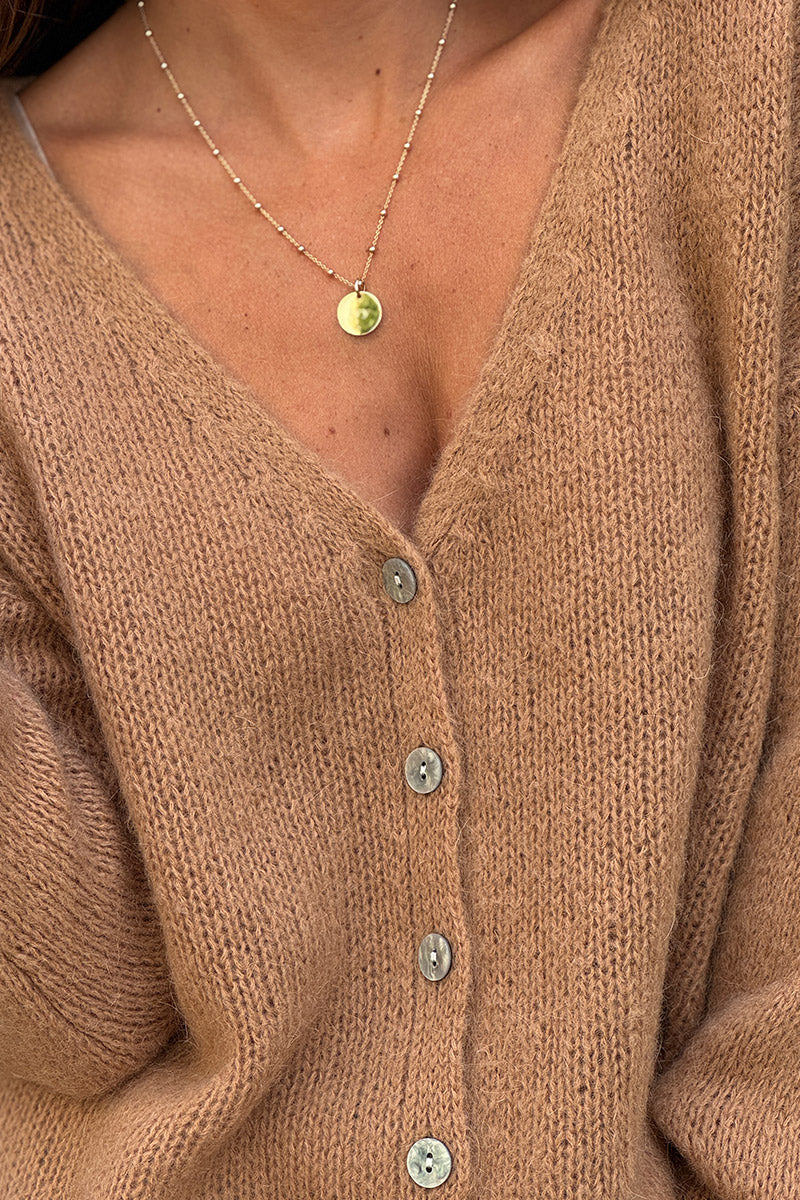 Gilet uni camel en maille petits boutons nacrés