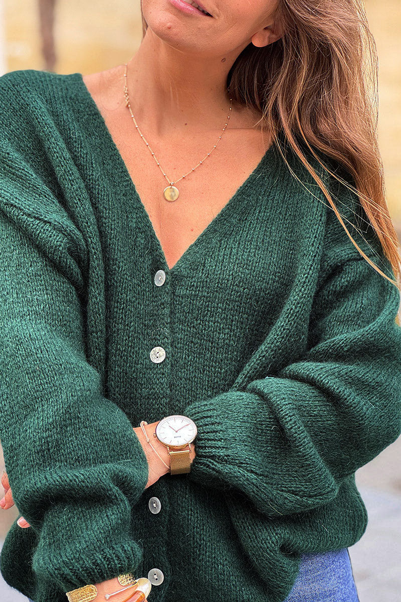Gilet uni vert foncé en maille petits boutons nacrés