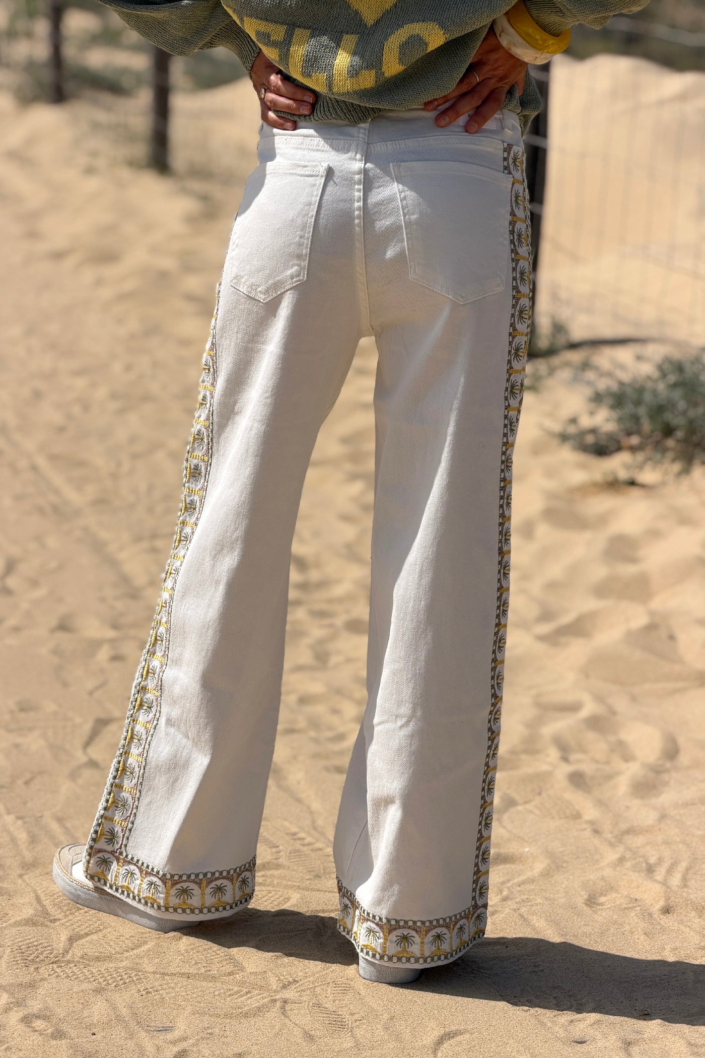 White Embroidered Tropical Border Print Wide-Leg Jeans