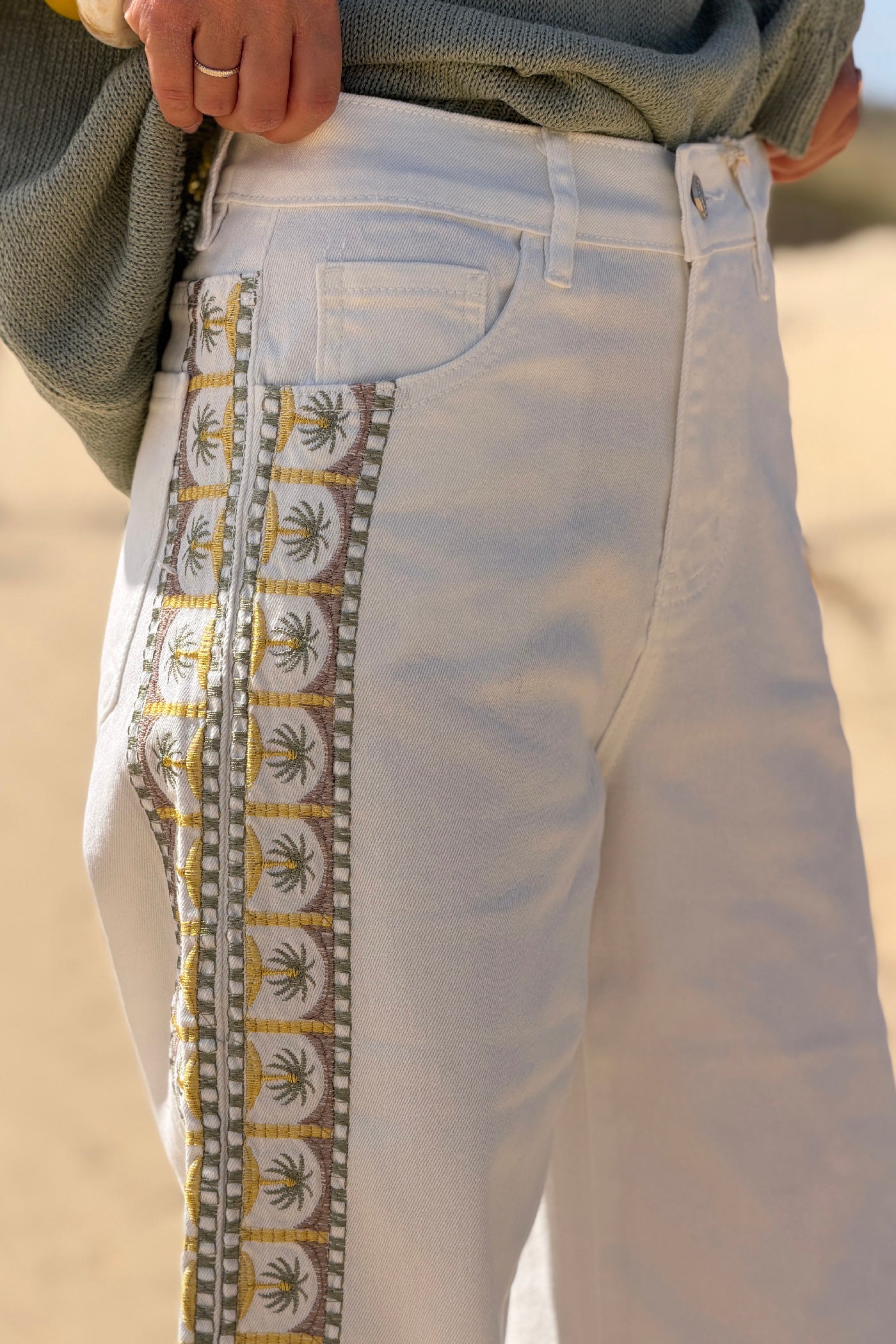 White Embroidered Tropical Border Print Wide-Leg Jeans