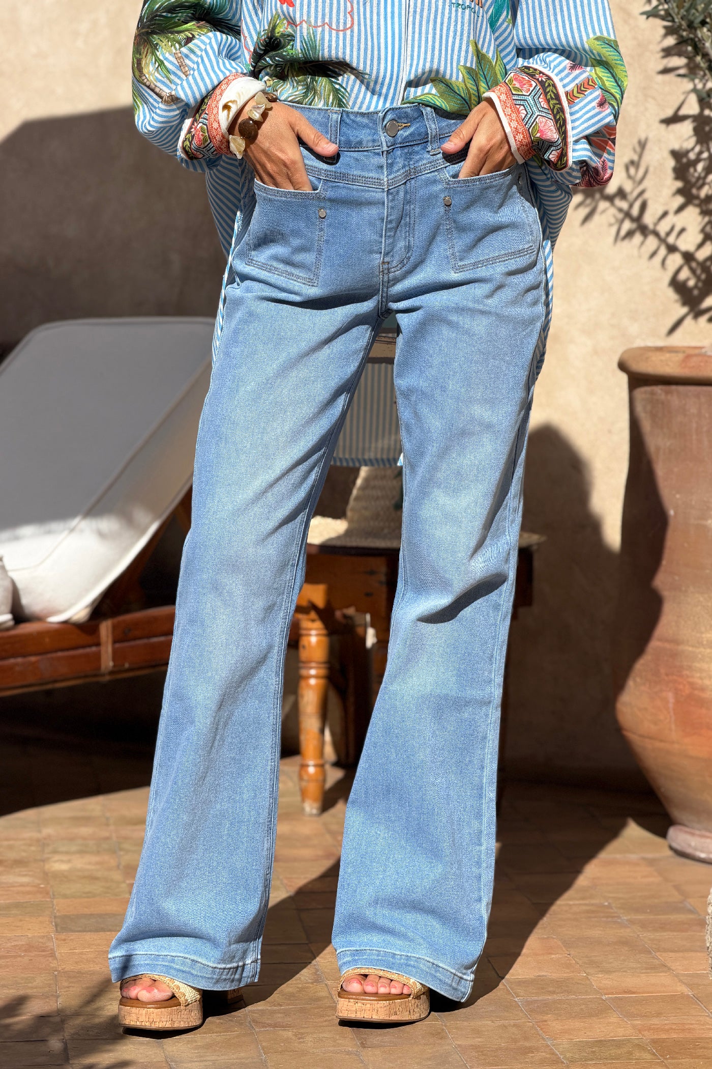 Jean délavé clair patte d'eph poches couture