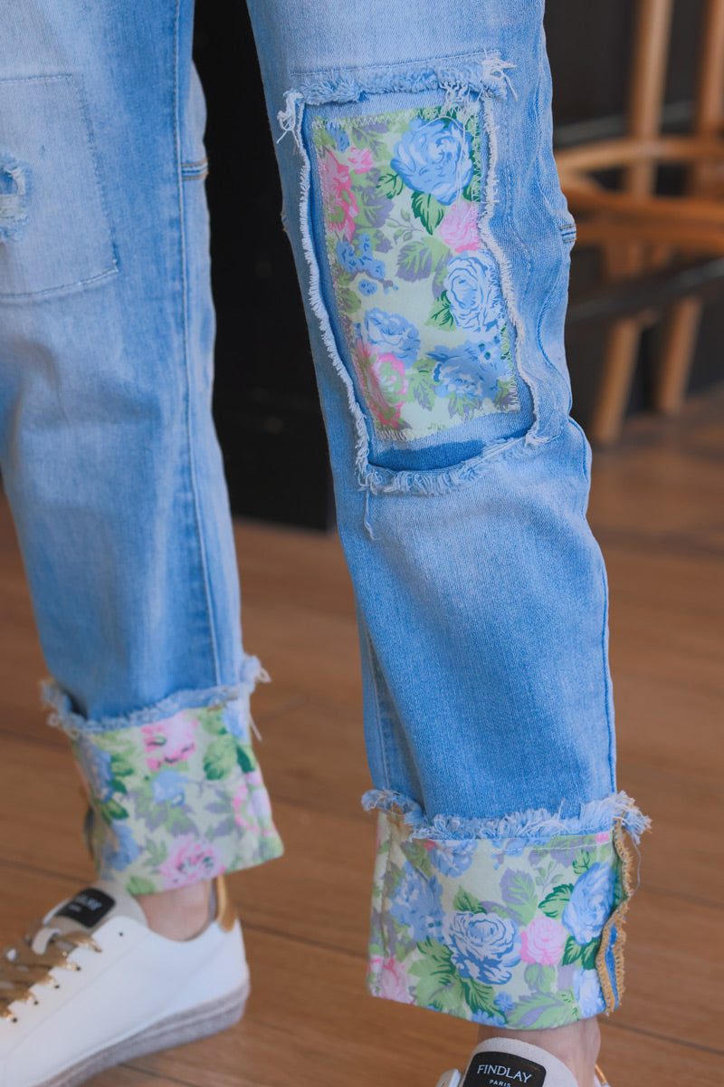 Light Wash Floral Patch Vintage Jeans