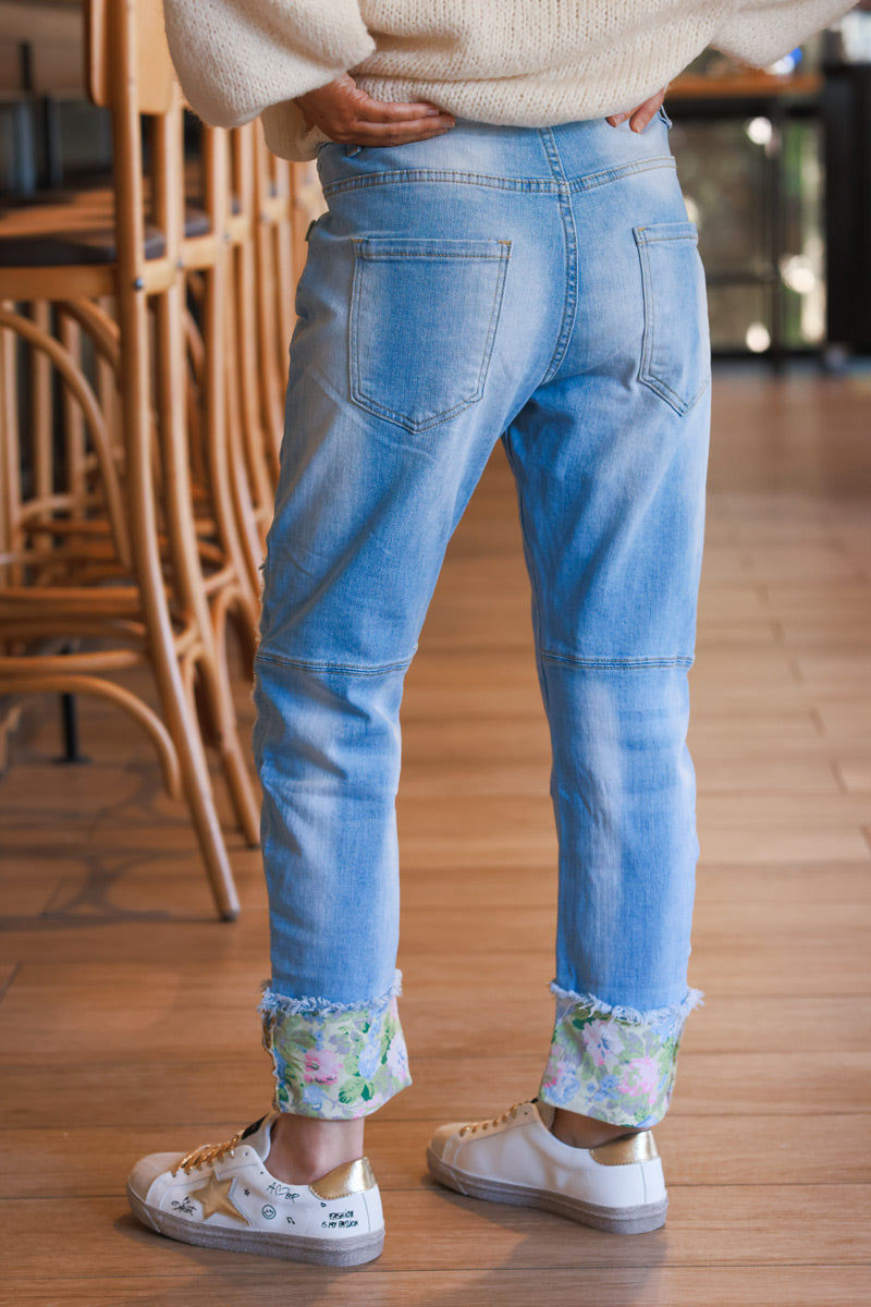 Light Wash Floral Patch Vintage Jeans