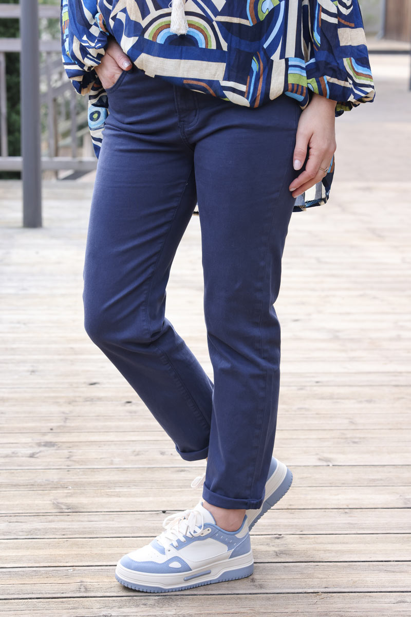 Navy blue straight cut stretch jeans 