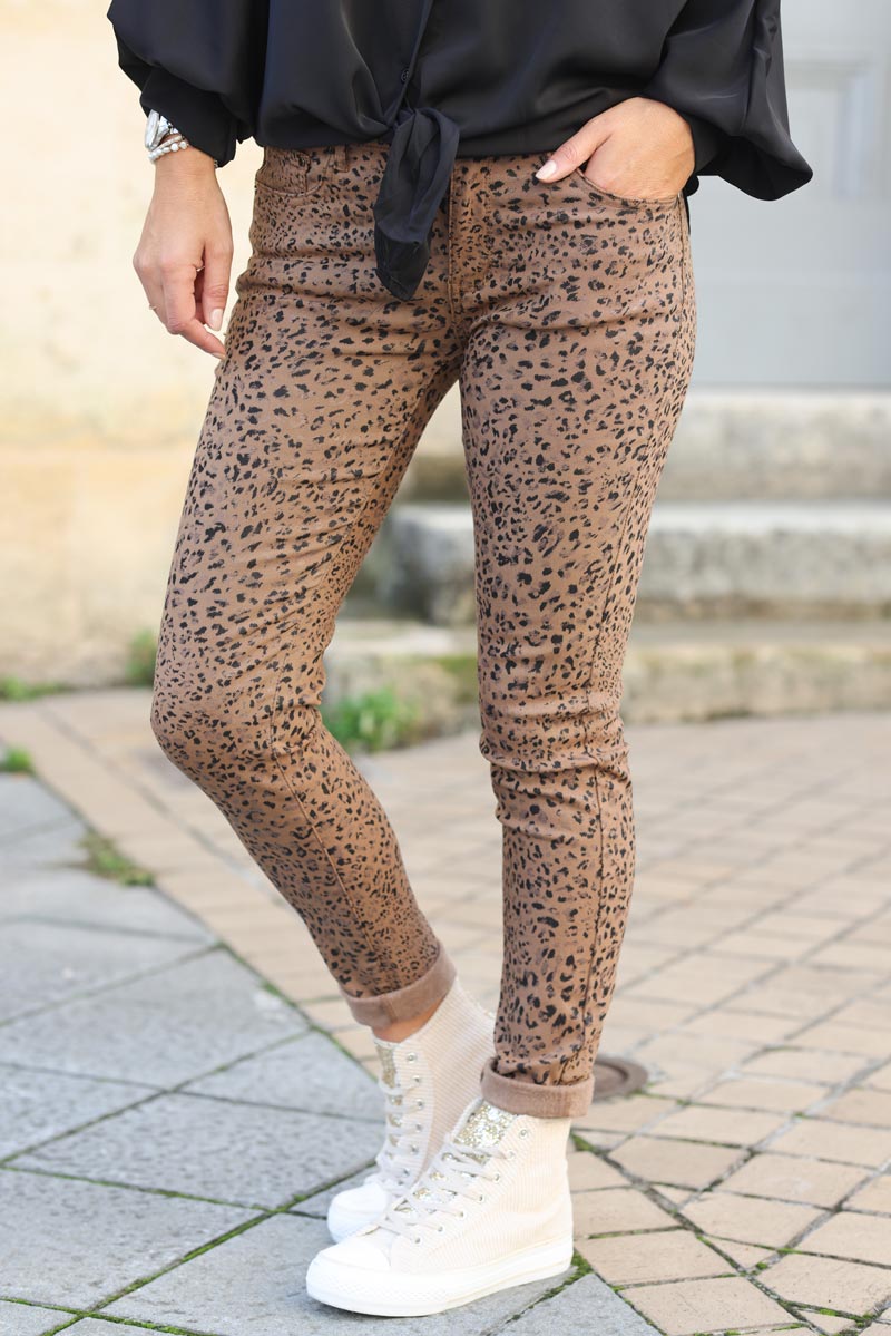 Jean slim imprime leopard marron g209 (1)