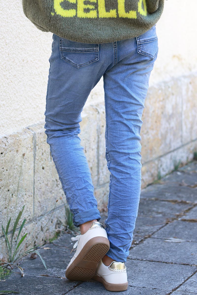 Light wash slim stretch jeans