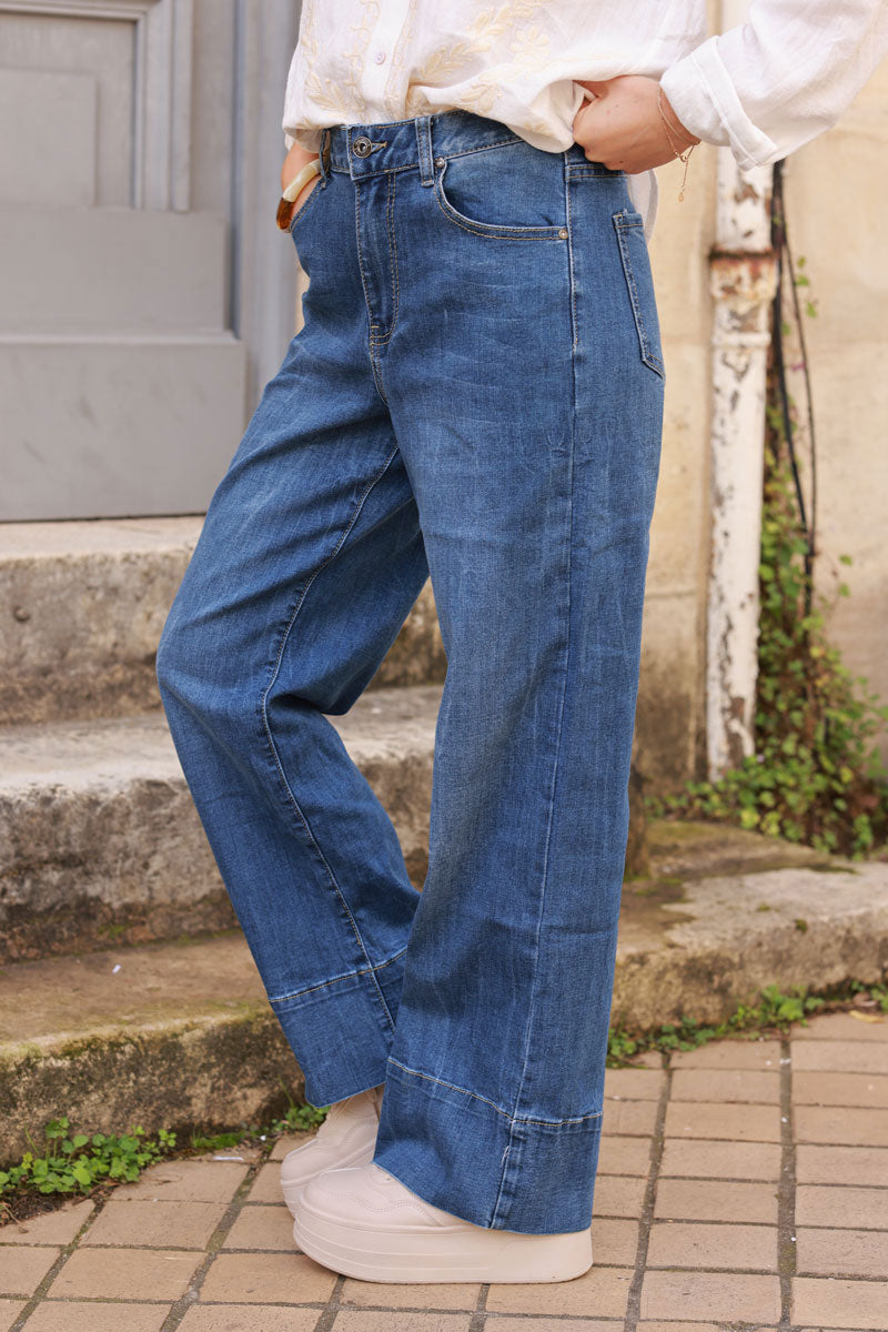 Jean stretch coupe wide avec ourlet large