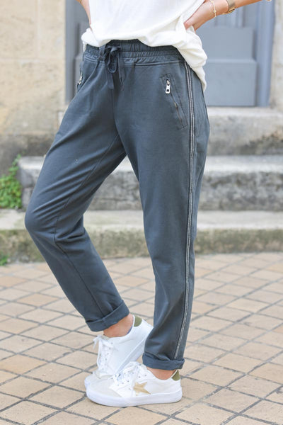 Grey cotton comfort sweatpants with silver glitter seams