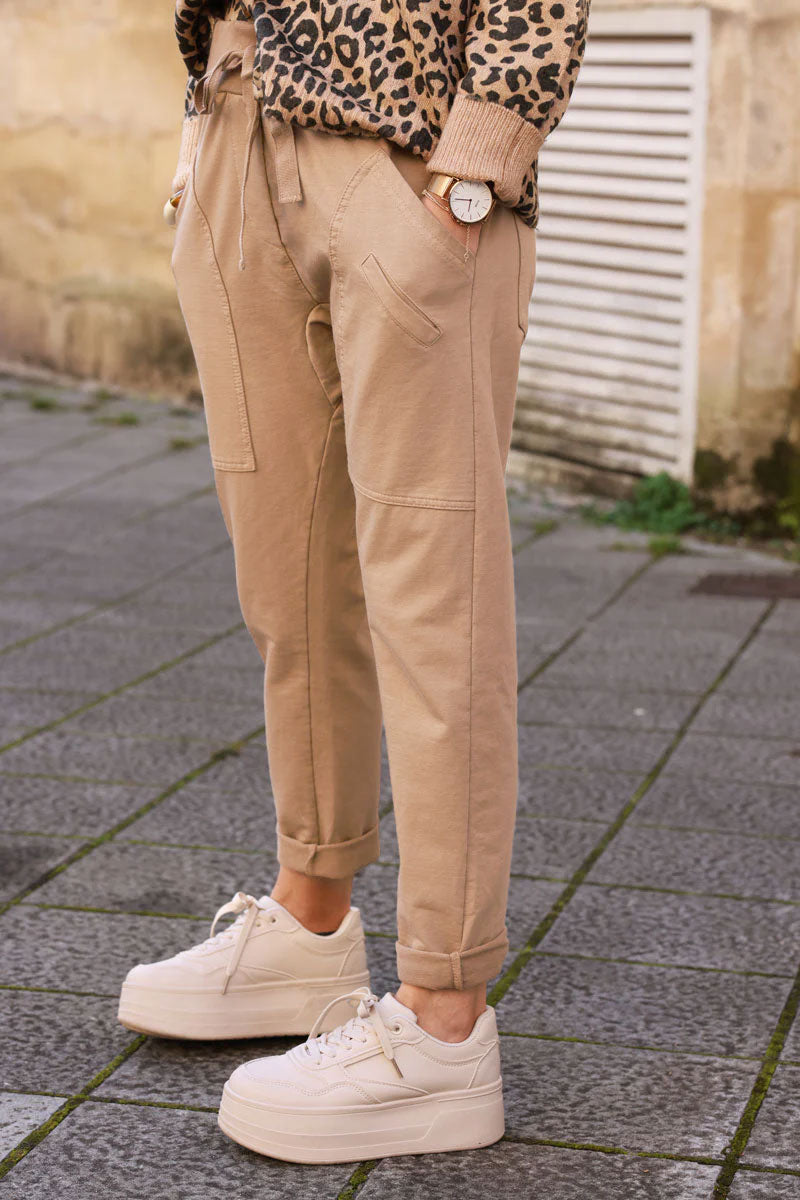 Urban light camel sweatpant with pockets