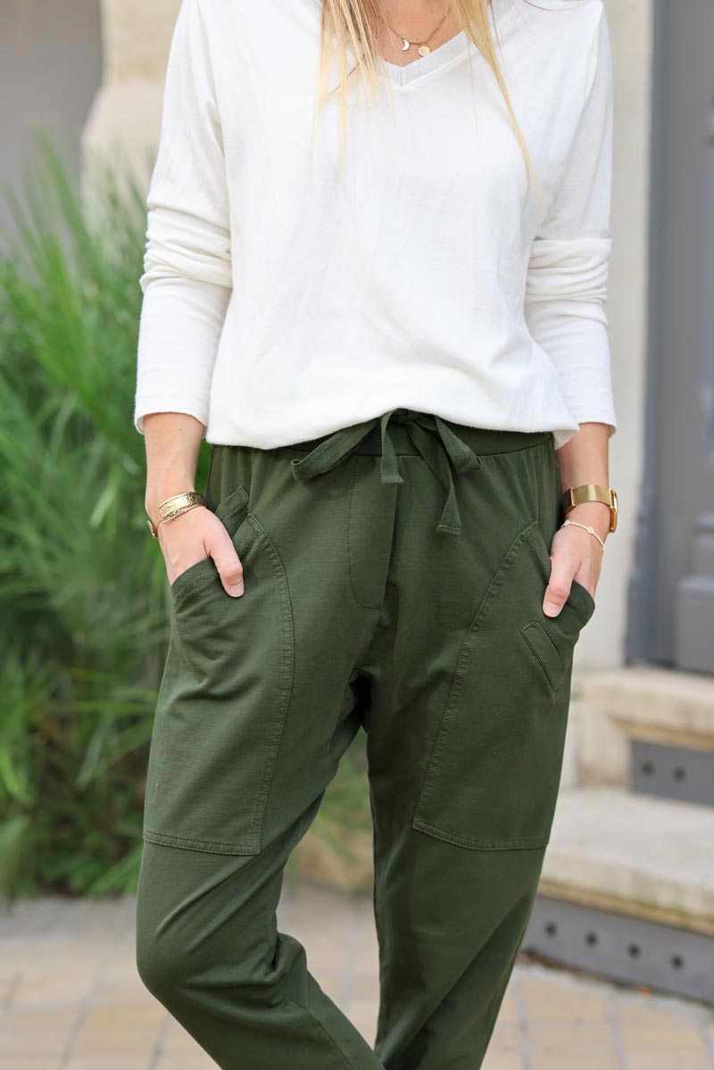 Urban khaki green sweatpant with pockets