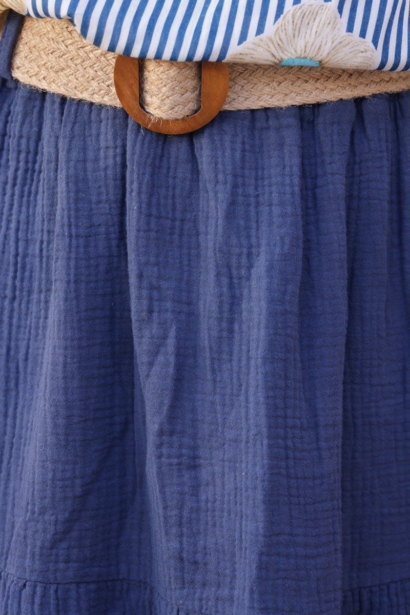 Falda larga de gasa de algodón azul marino con cinturón estilo rafia