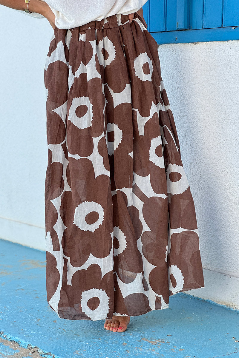 Jupe longue écrue en voile de coton doublé motifs grandes fleurs marron