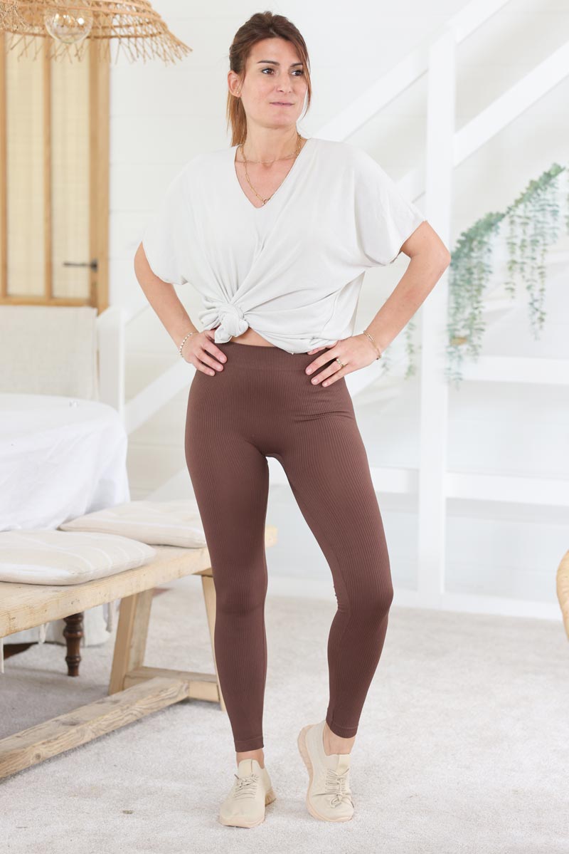 Extra stretch and comfort chocolate ribbed sports leggings