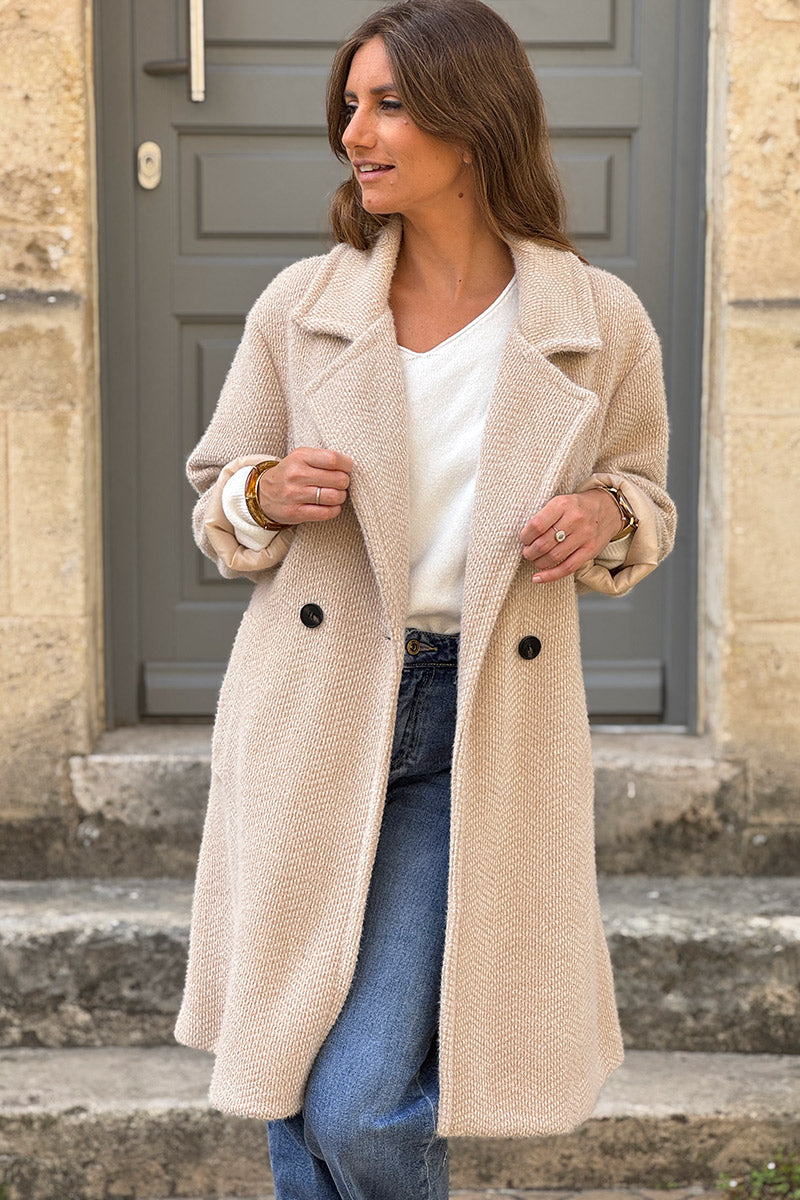 Manteau beige long et doux en maille chenille