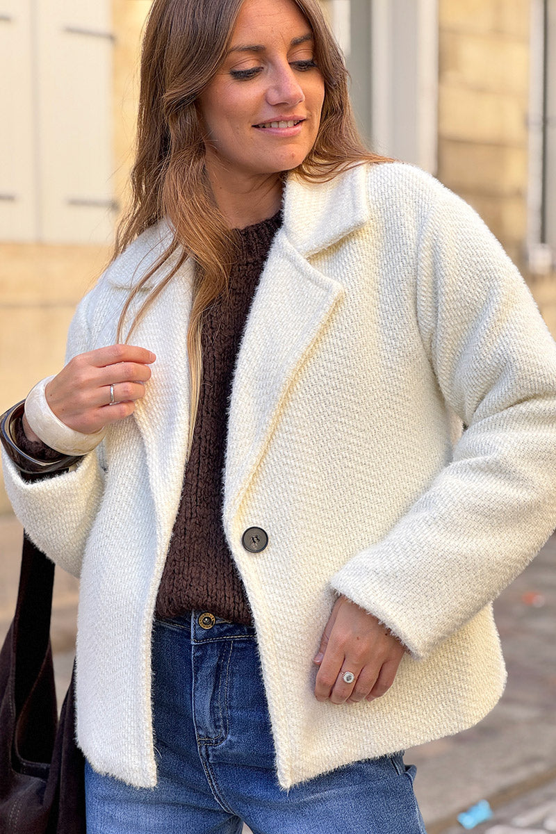 Manteau écru court doux en maille chenille