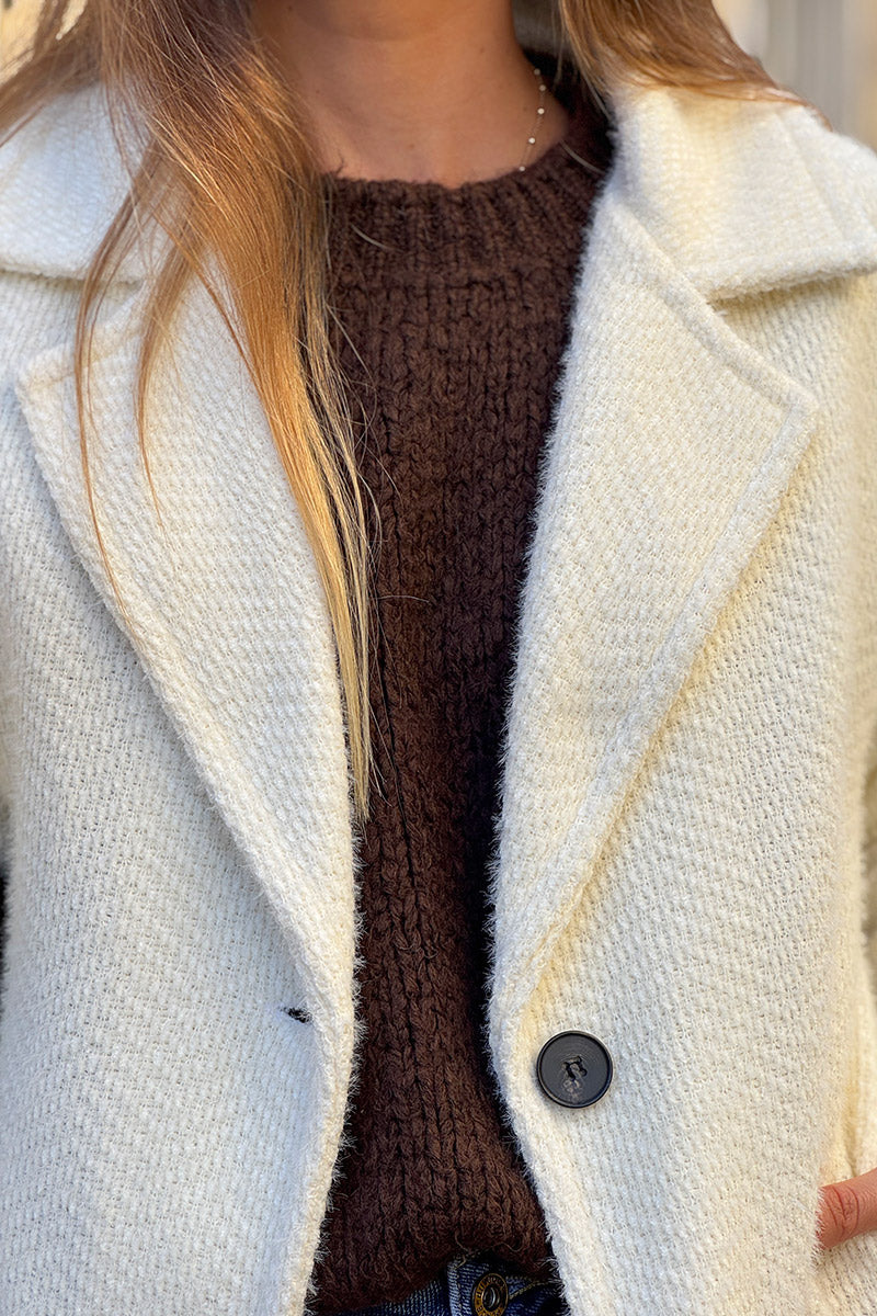 Manteau écru court doux en maille chenille