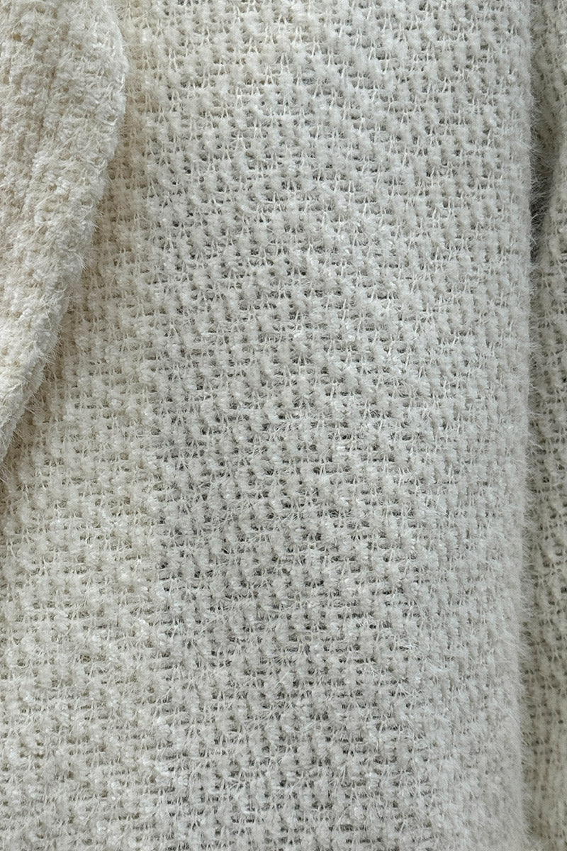 Manteau écru long et doux en maille chenille
