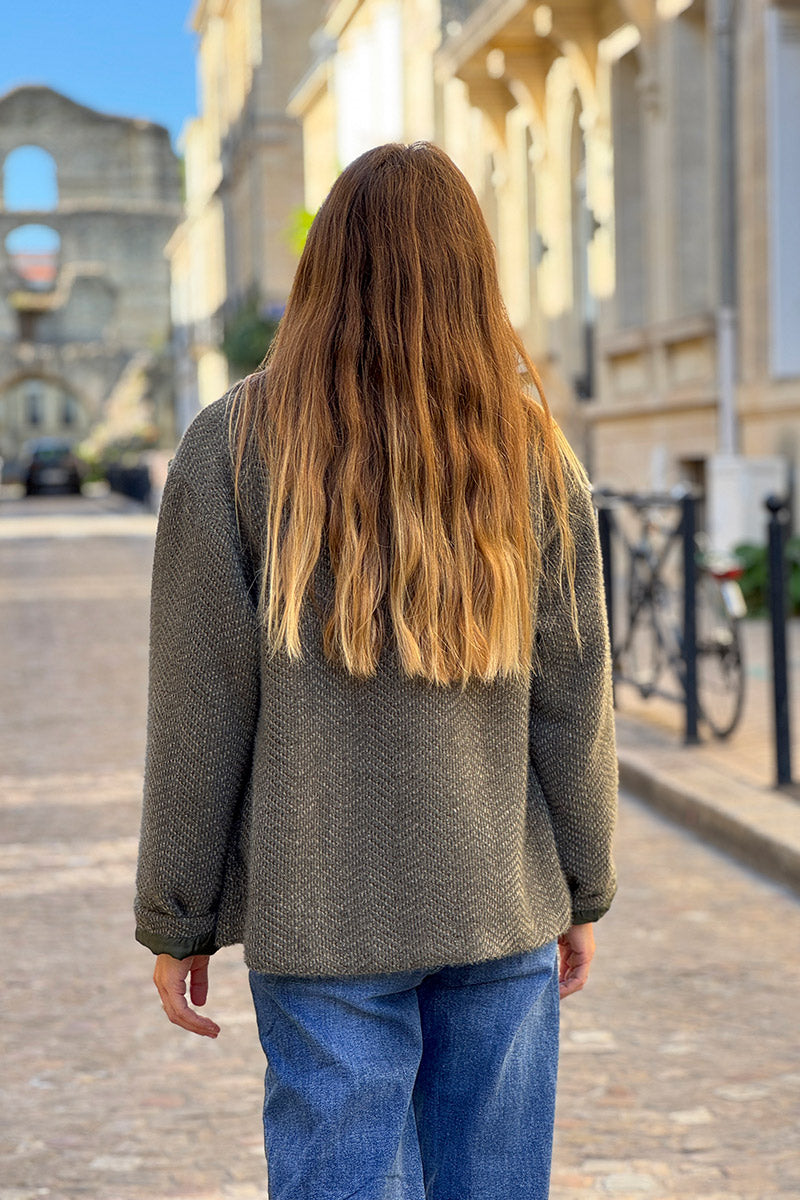 Manteau kaki court doux en maille chenille