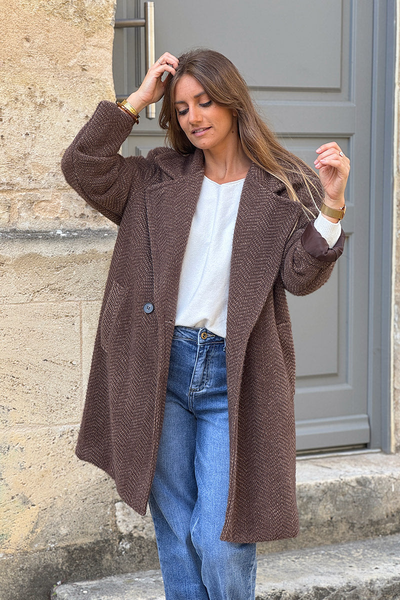 Manteau marron long et doux en maille chenille