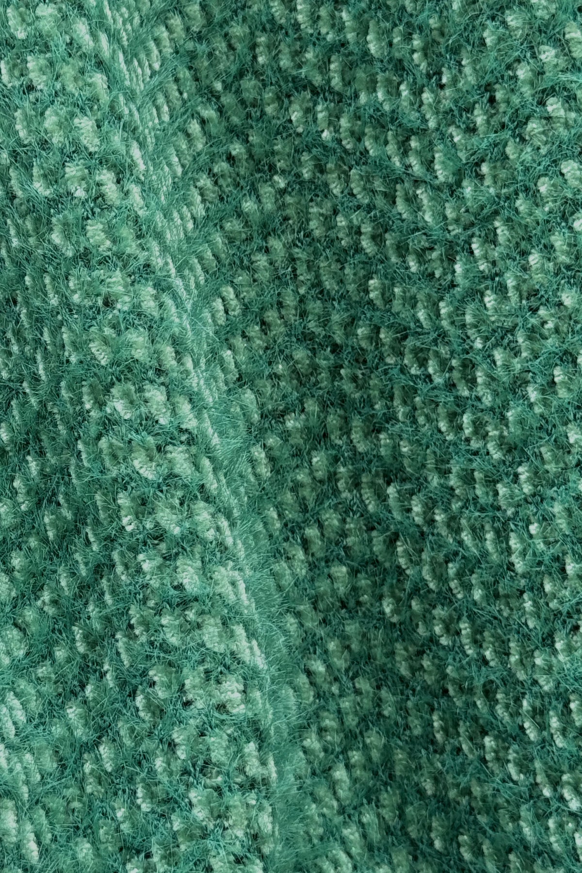 Manteau vert long et doux en maille chenille