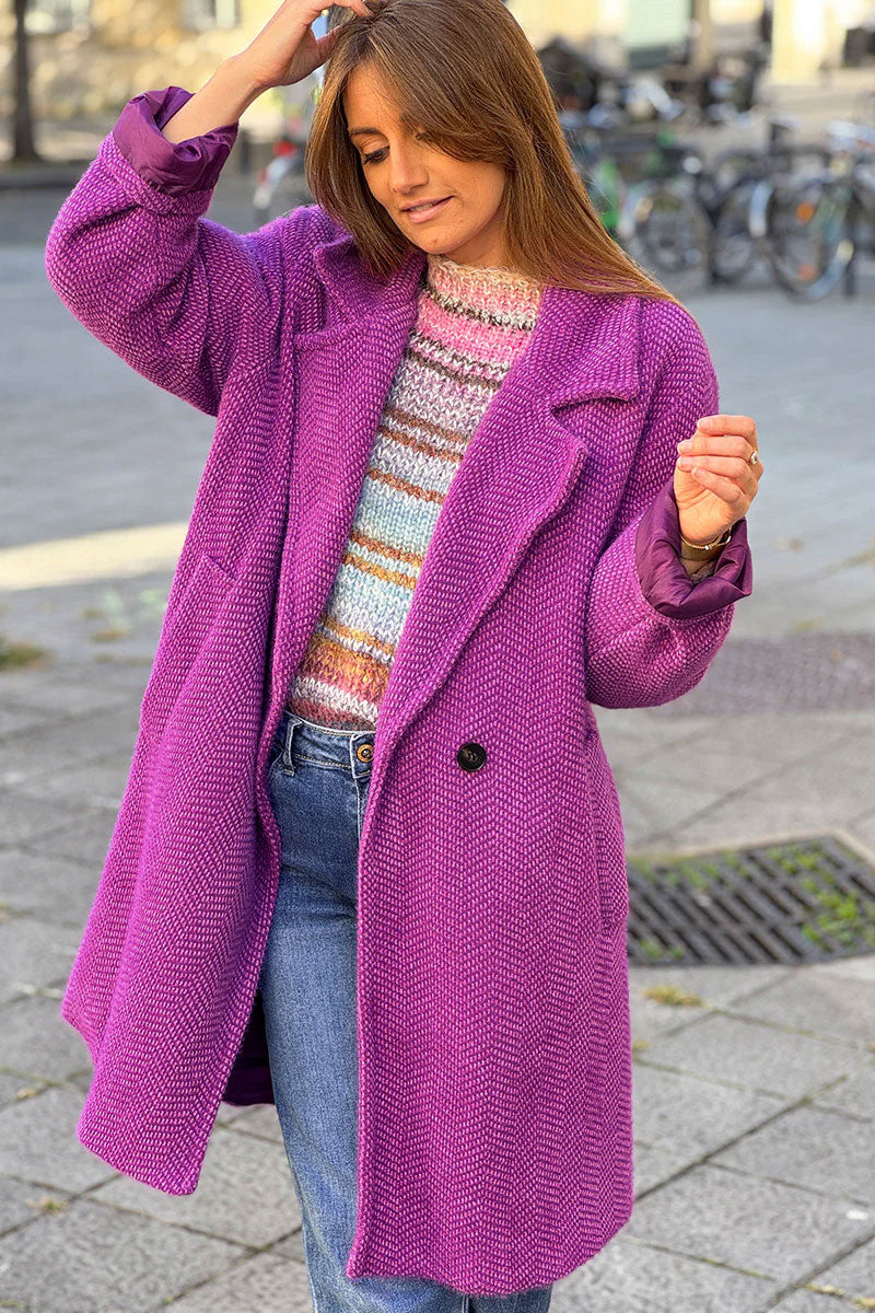 Manteau violet long et doux en maille chenille