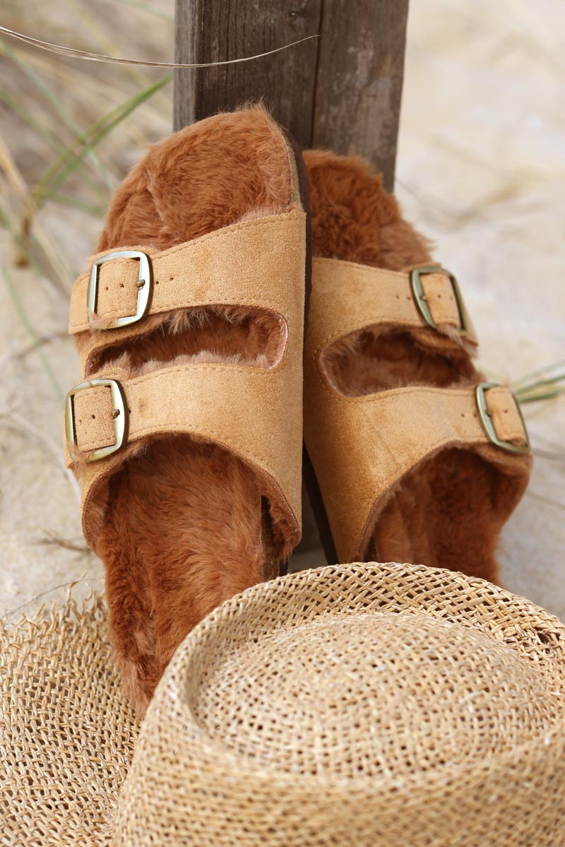 Camel moulded sandals with faux fur sole Horizons Lointains