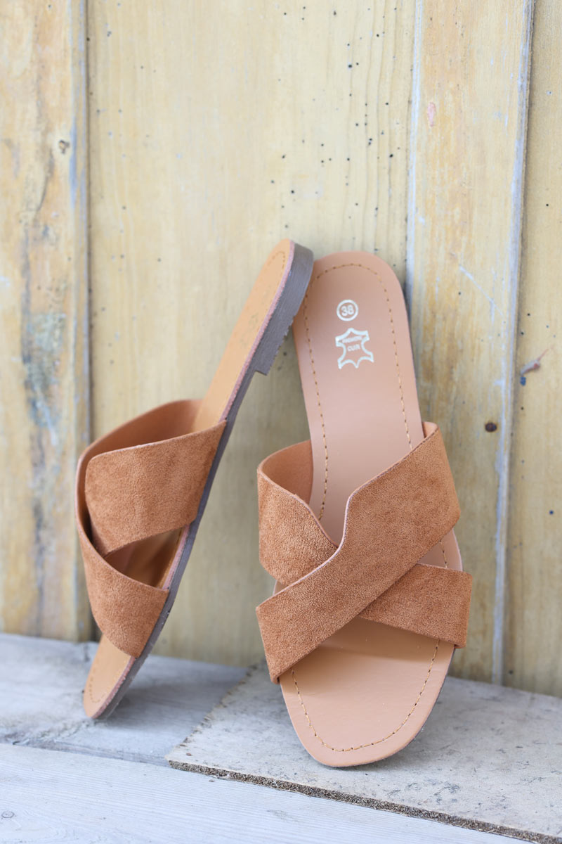 Camel crossover sandals with a tapered square toe